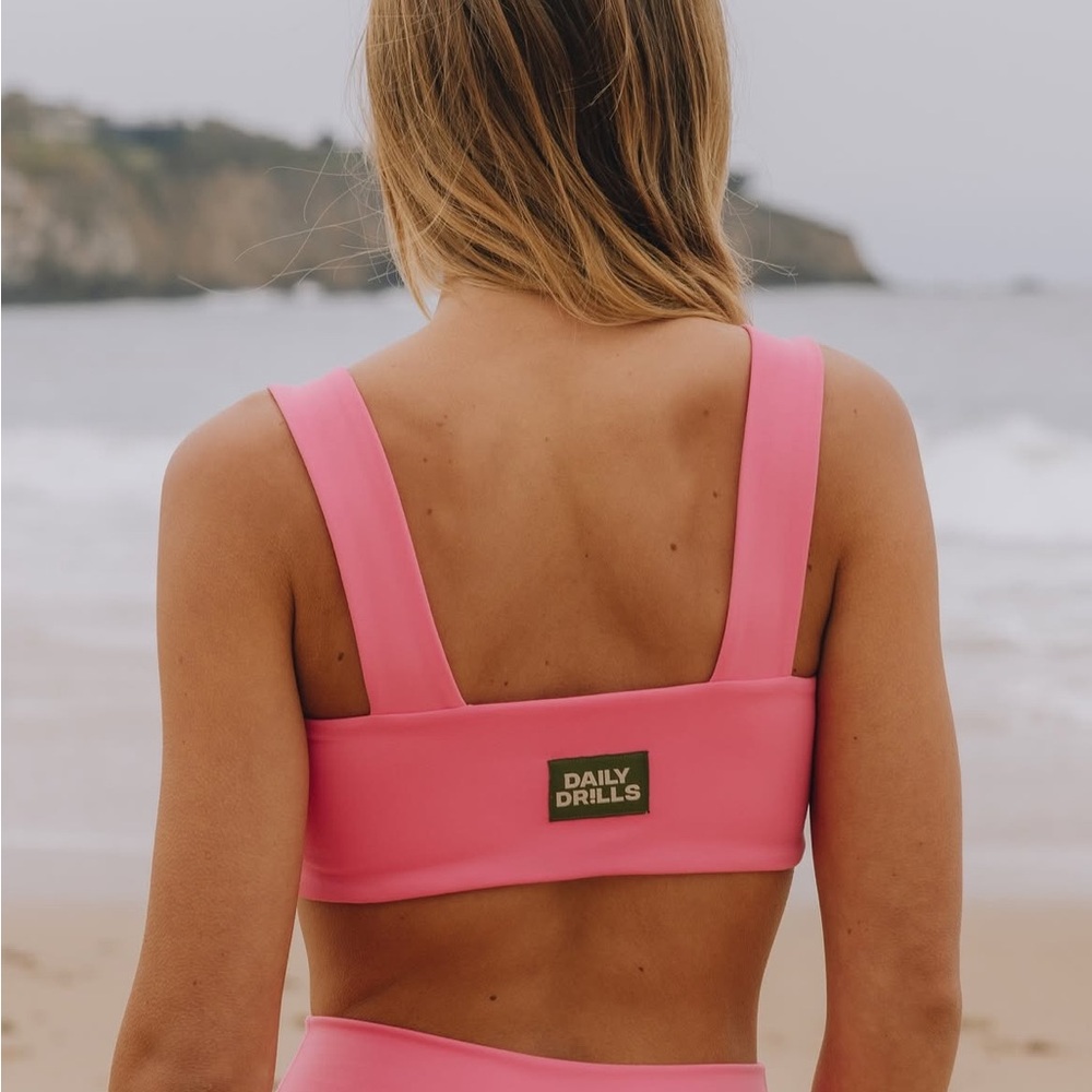 Daily Drills Vibrant Pink Scoop-Back Sports Bra